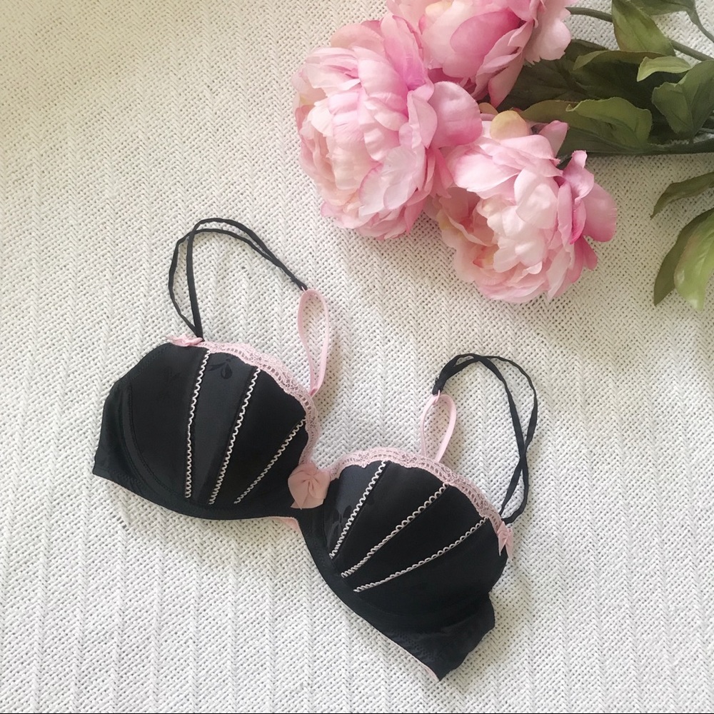 Victoria’s Secret Sexy Little Things Bra